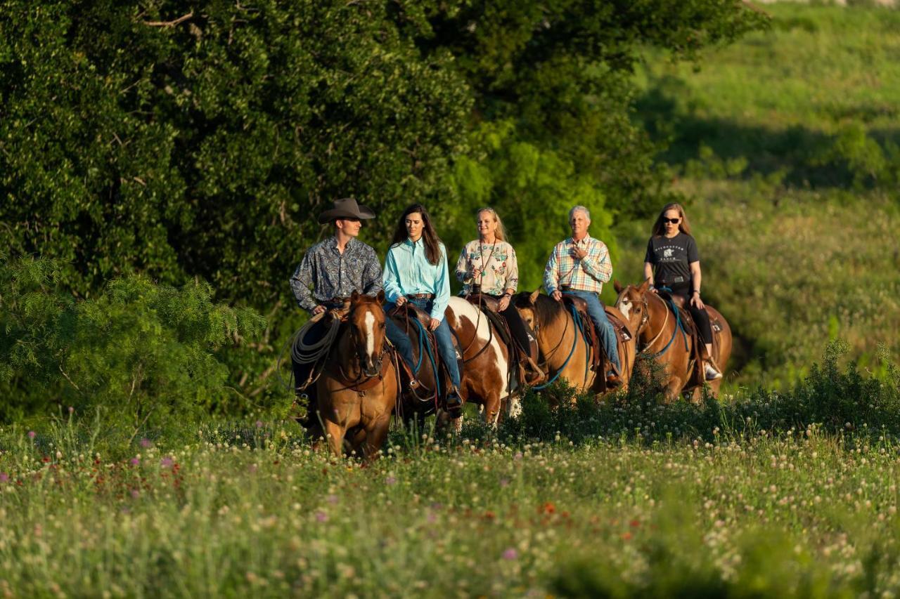Wildcatter Ranch And Resort Graham Eksteriør billede