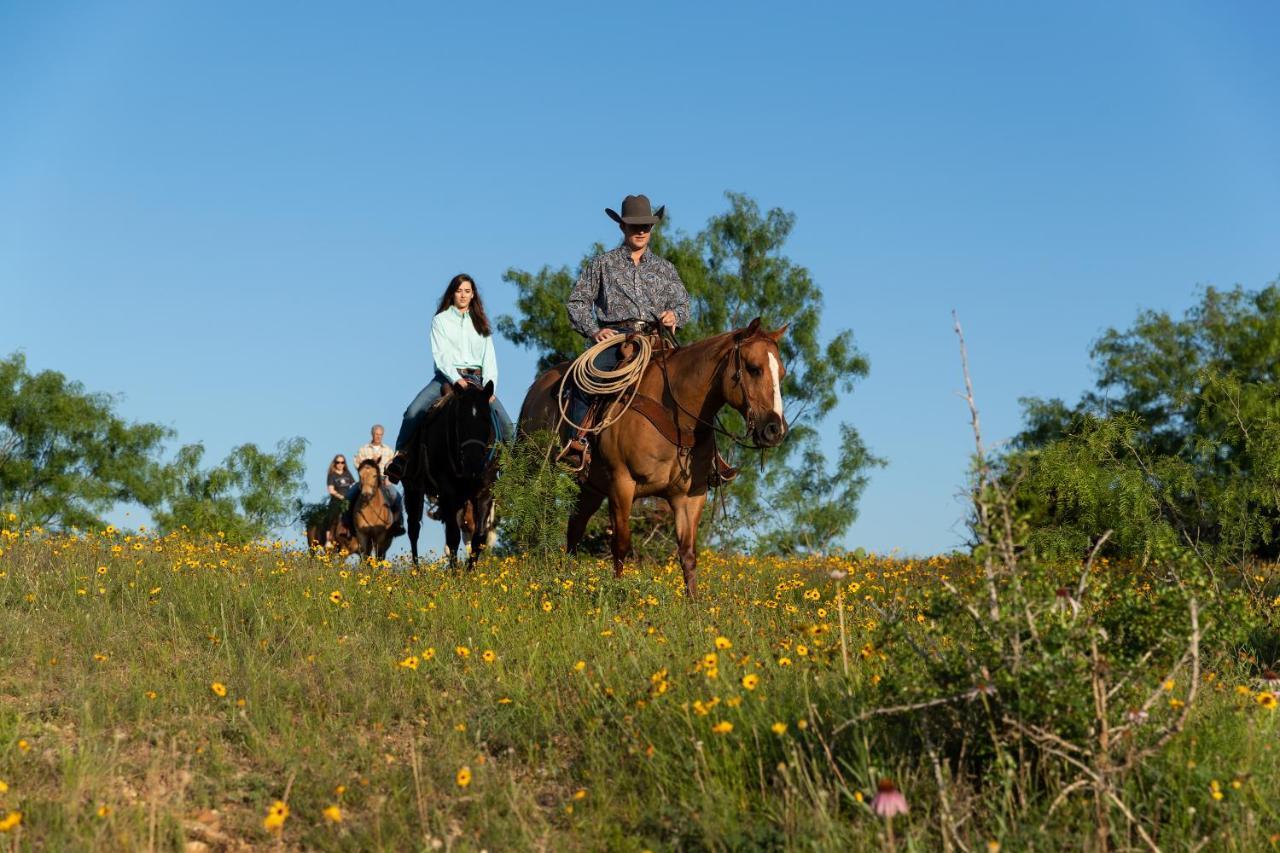 Wildcatter Ranch And Resort Graham Eksteriør billede