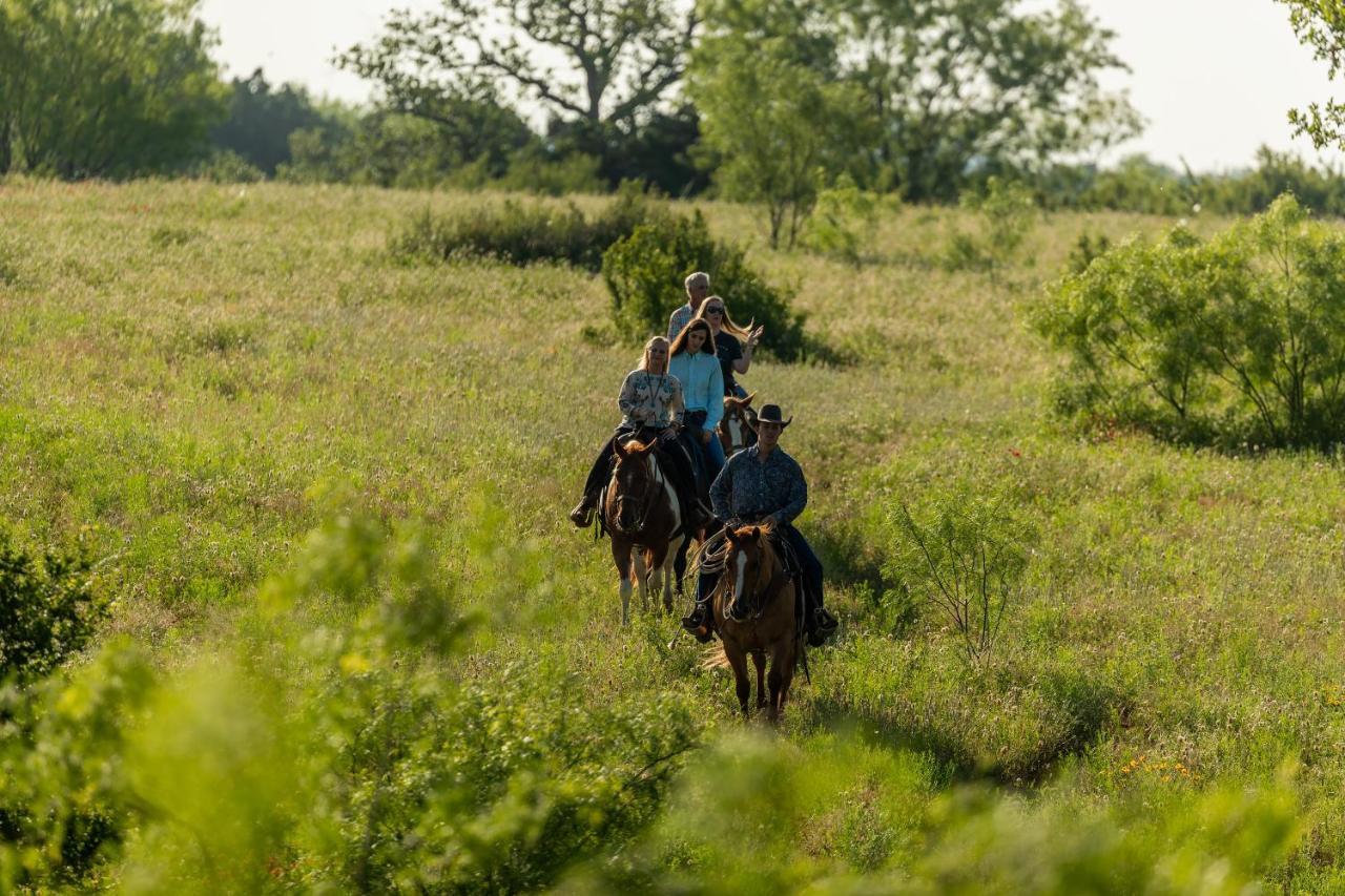 Wildcatter Ranch And Resort Graham Eksteriør billede